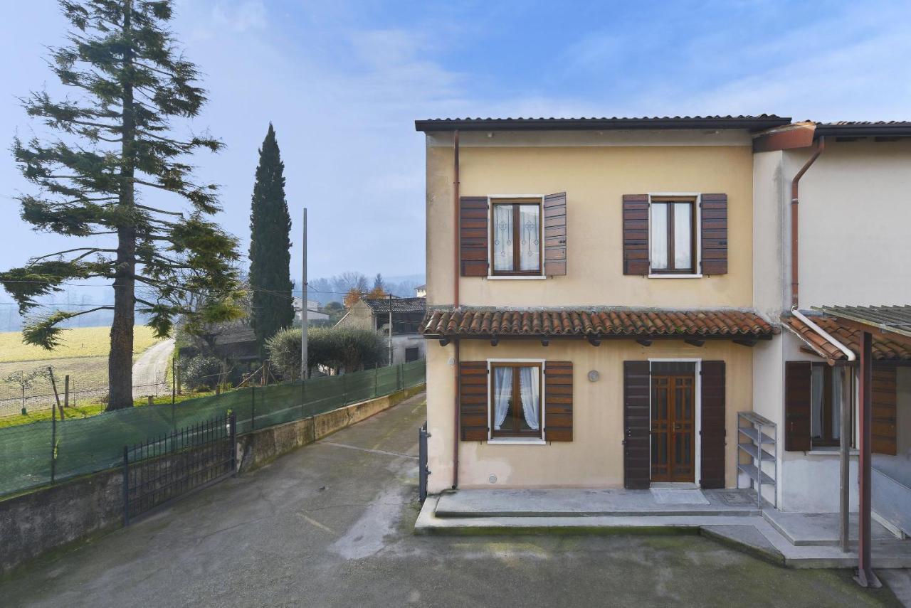 Casa Nonna Rina Villa Monzambano Exterior photo